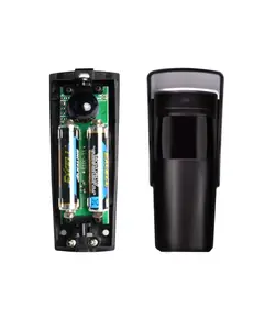 TIGERMAT TM-YET-610C Infrasorompó, 15-20 méter hatótávolság, elemes és vezetékes jeladó, IP55 védelem, falra szerelhető, 180 fokig forgatható lencse